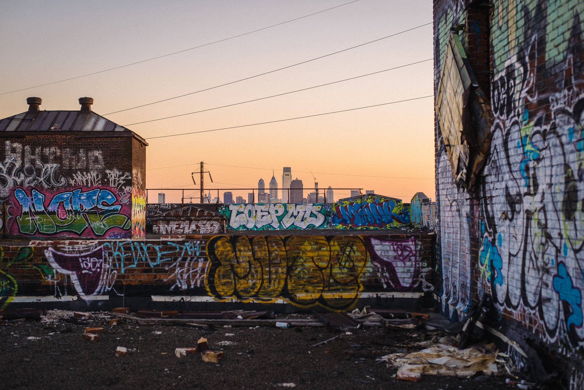 Colourful Chaos - Urban Graffiti Art Wallpaper
