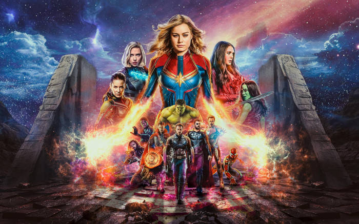 Cool Avengers Infinity War Cast Marching Wallpaper