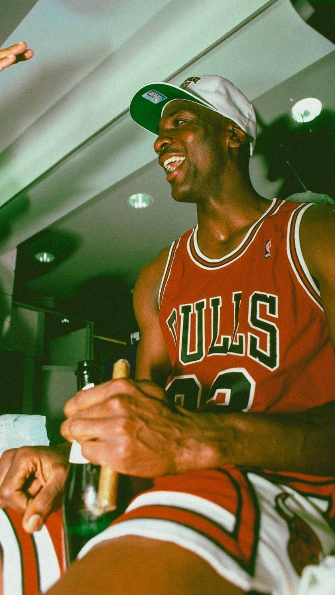 Cool Celebrating Michael Jordan Wallpaper
