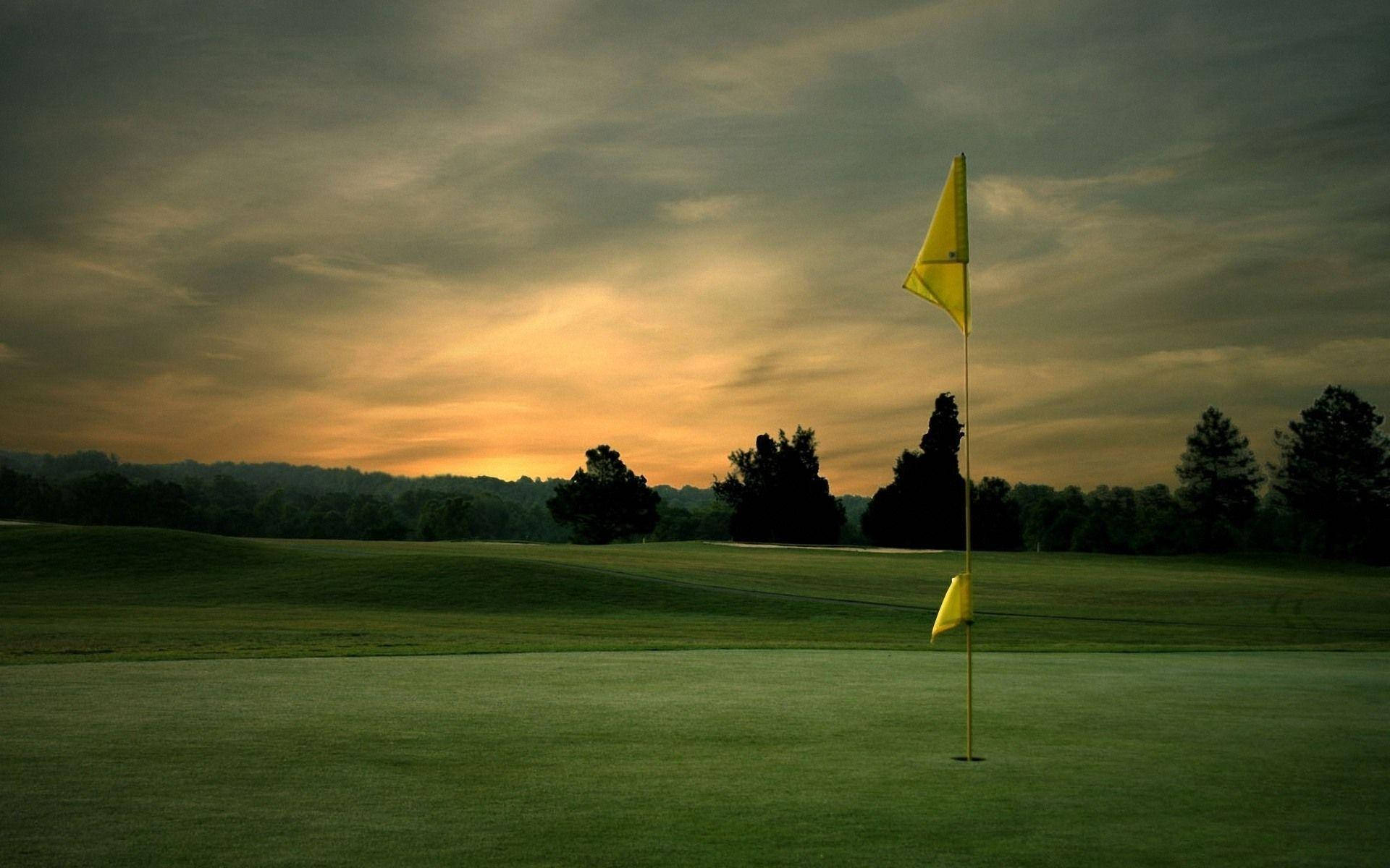 Cool Golf Yellow Flag Sunset Sky Wallpaper