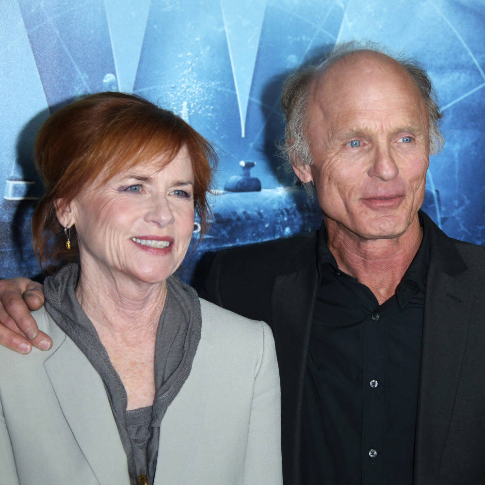 Couple Ed Harris And Amy Madigan The Phantom Premiere Wallpaper