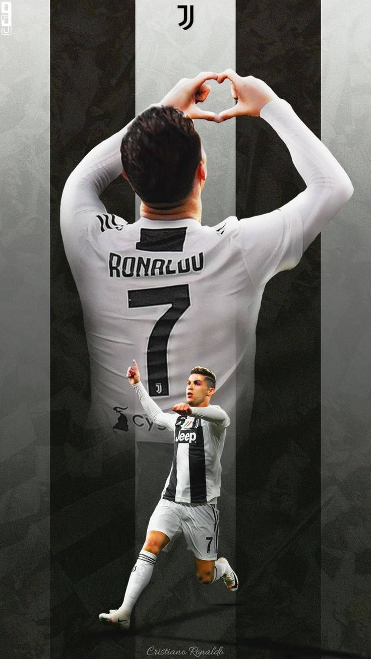 Cr7 Cool Heart Sign Wallpaper