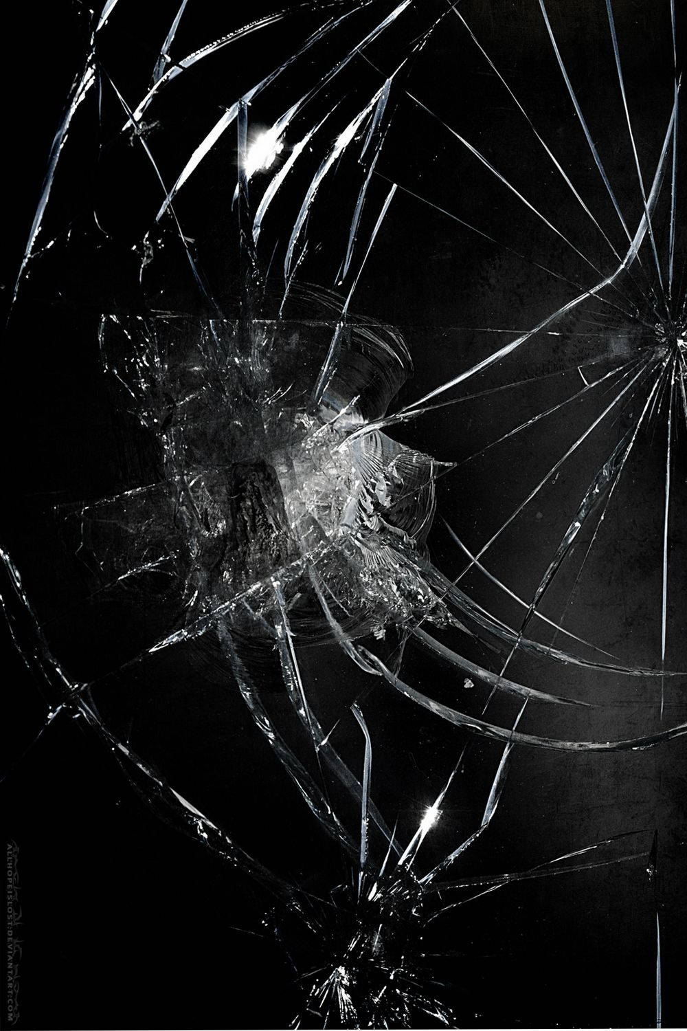 Cracked Black Screen Wallpaper