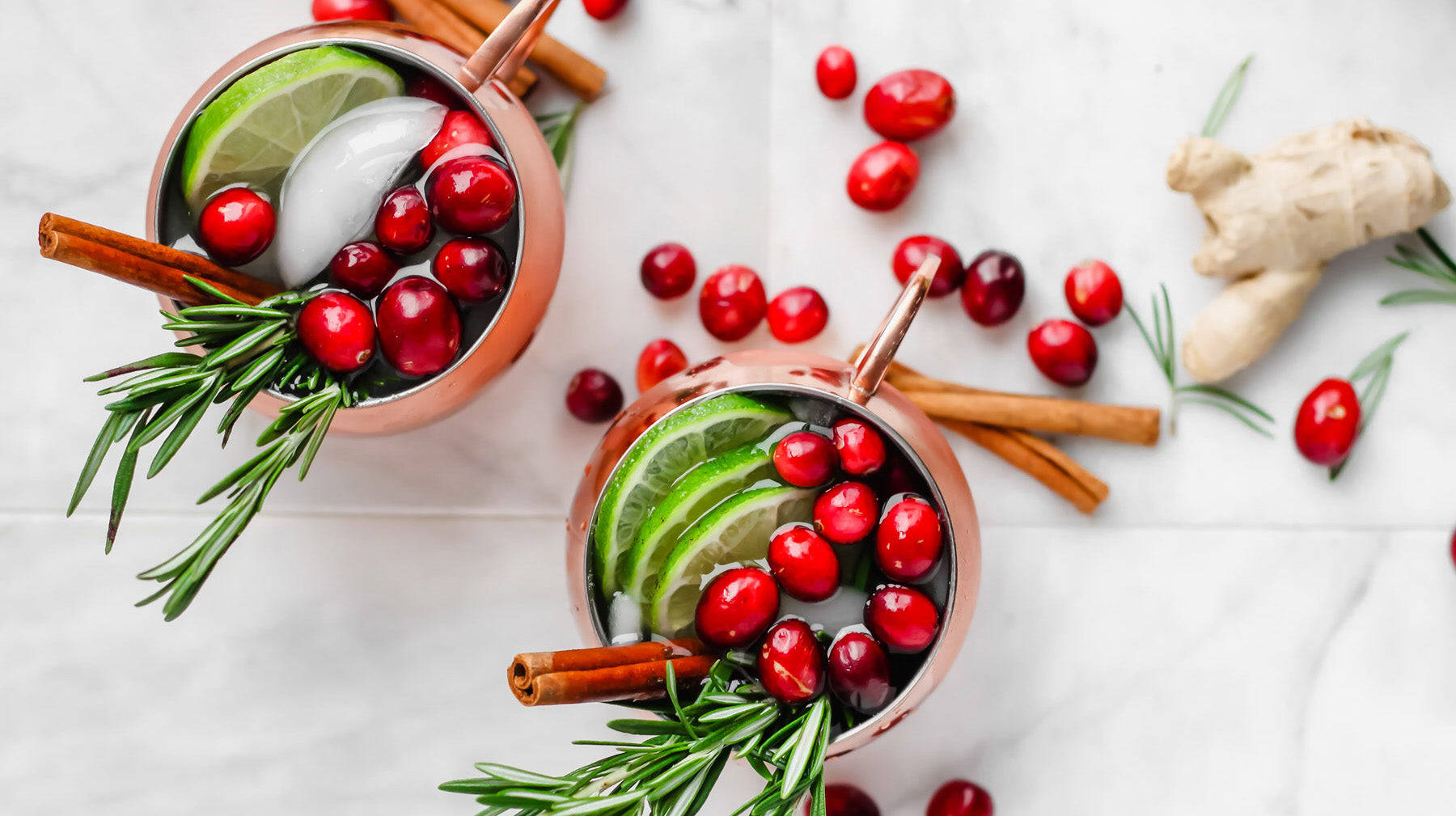 Cranberry Drink With Lime Wallpaper