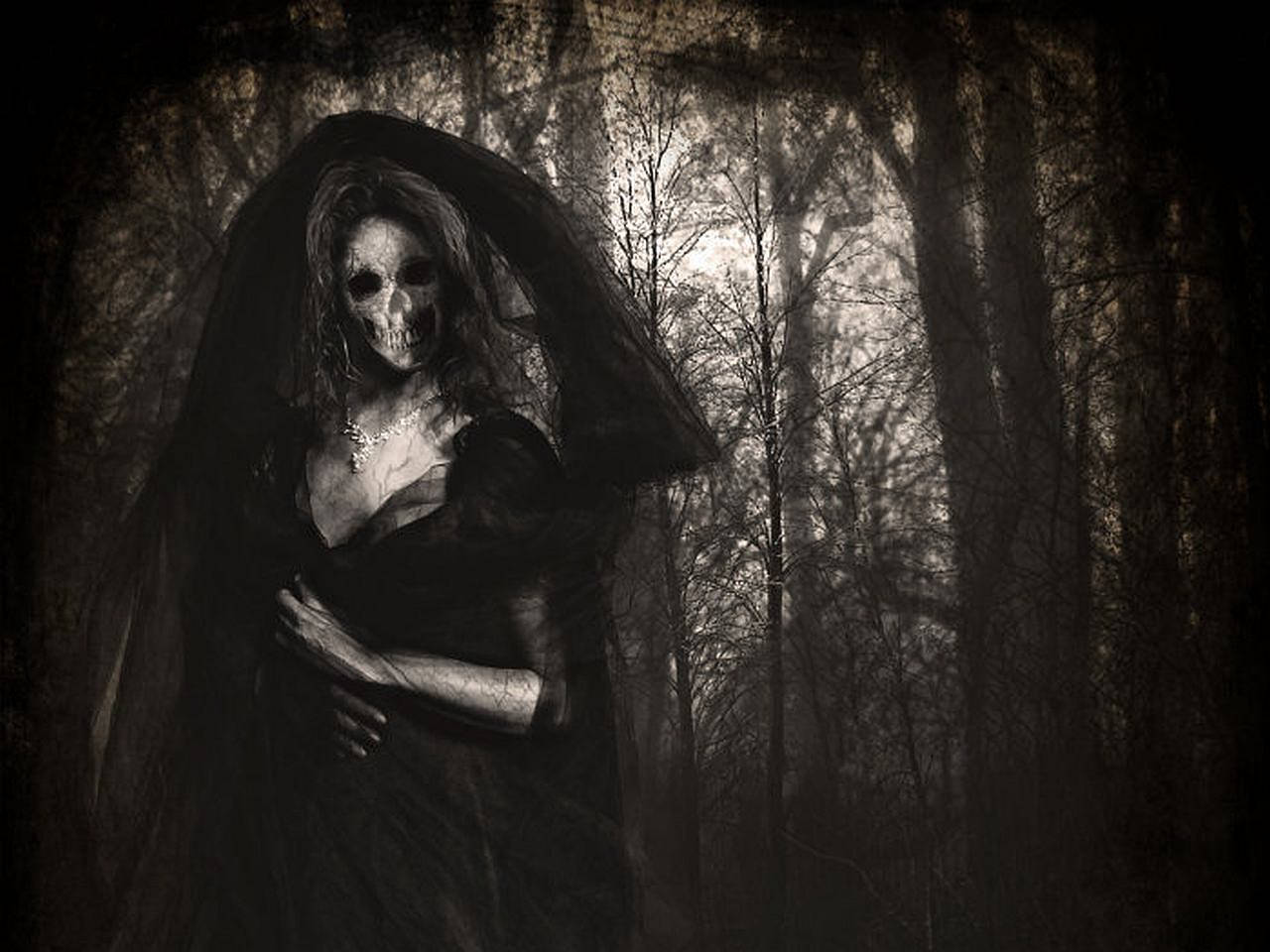Creepy Forest Black Lady Wallpaper