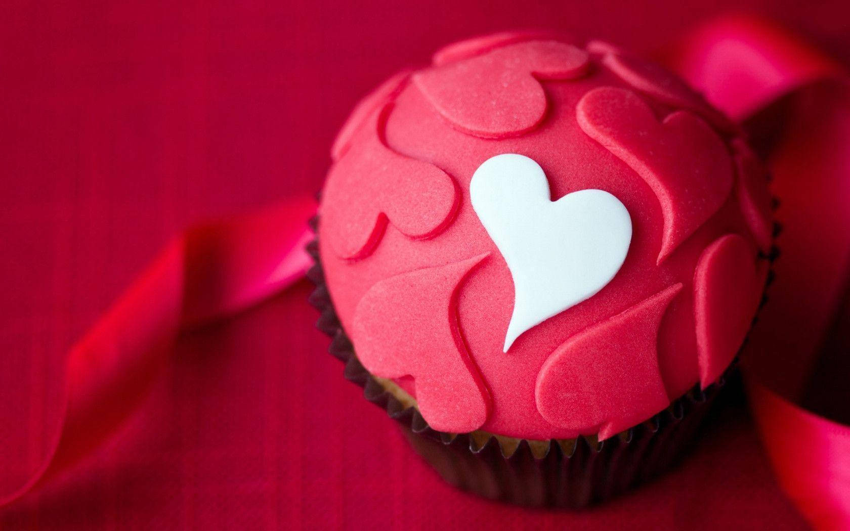 Cute Love Pink Cupcake Wallpaper