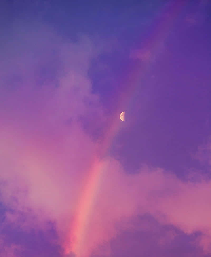 Cute Rainbow Stretched Wallpaper