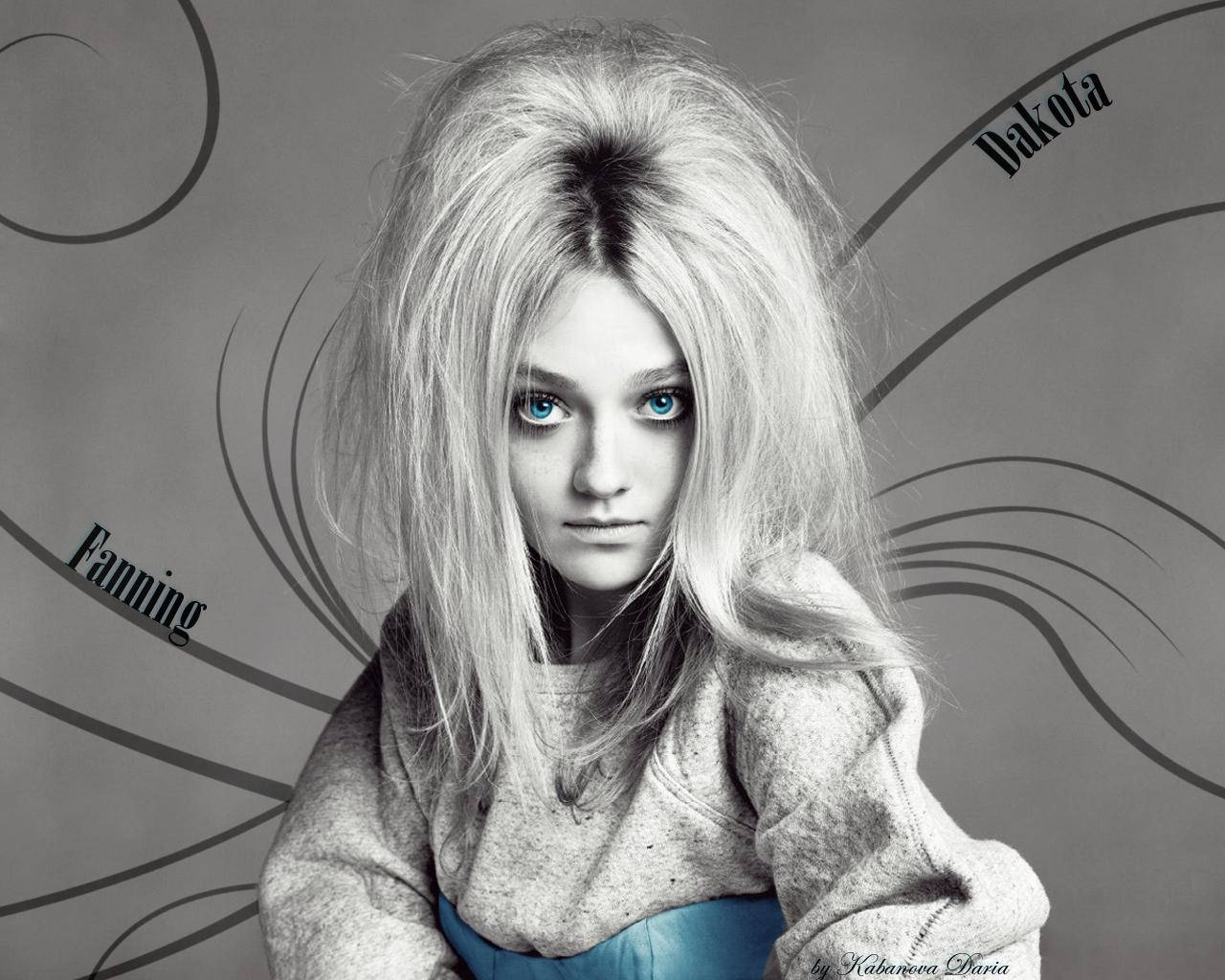 Dakota Fanning 2010 Spring V Magazine Photoshoot Wallpaper