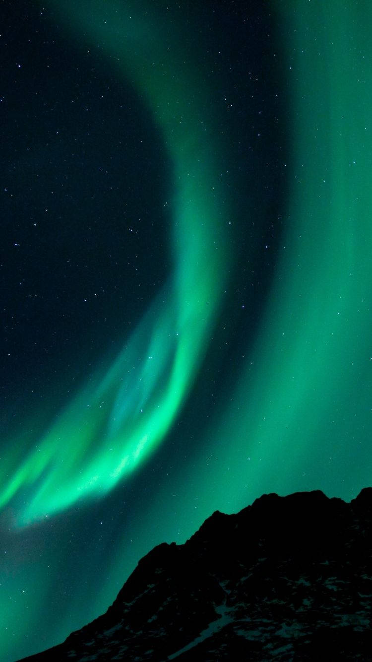 Dancing Curtain Of Northern Lights Wallpaper