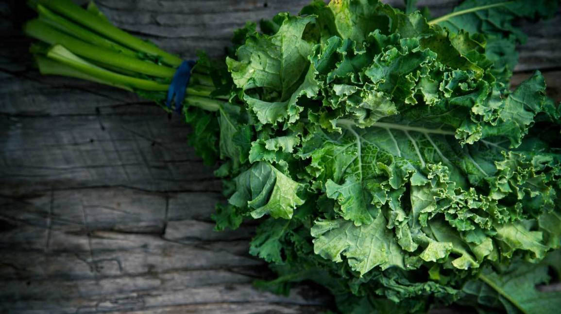 Dark Green Kale Wallpaper