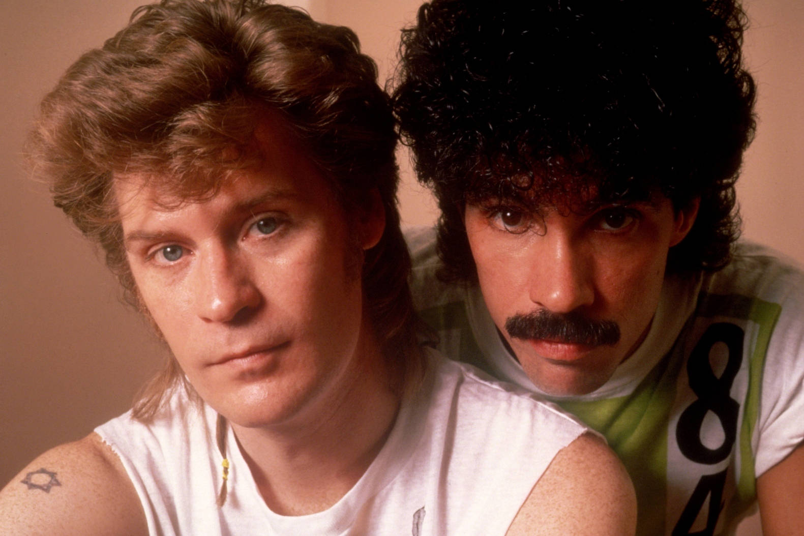 Daryl Hall John Oates Vintage 80s Photoshoot Wallpaper