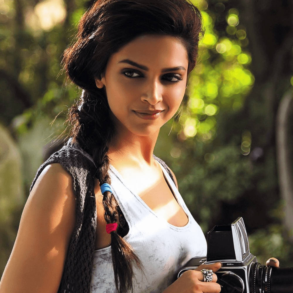 Deepika Padukone Heroine Wallpaper