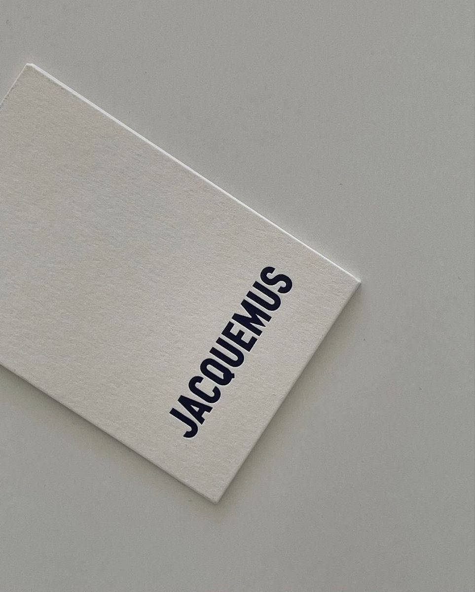 Discover The Luxurious World Of Fashion With Jacquemus Wallpaper