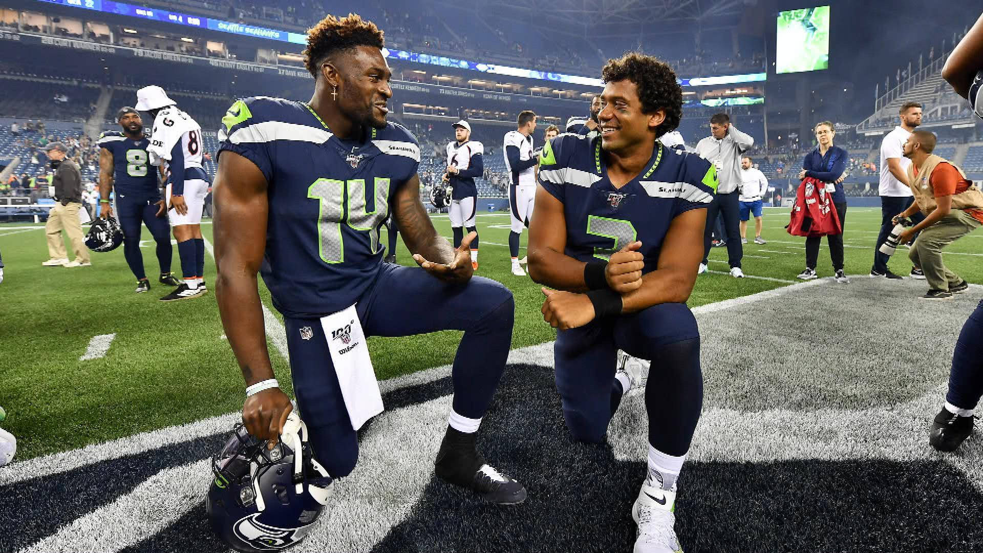 Dk Metcalf And Russell Wilson Wallpaper