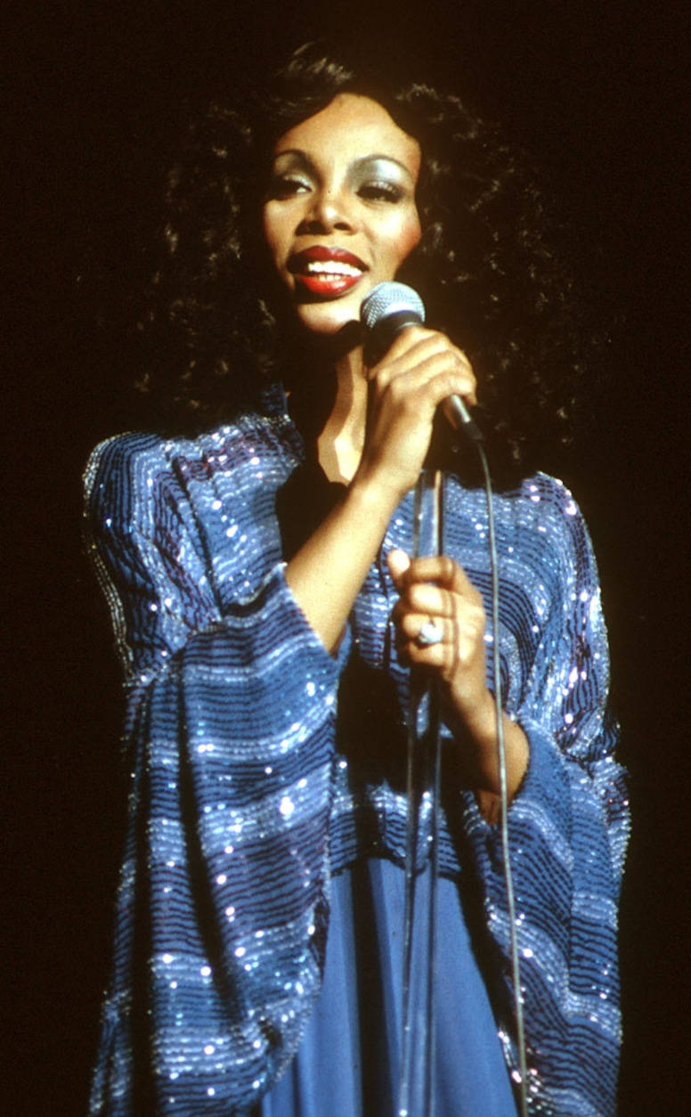 Donna Summer Queen Of Disco Blue Dress Wallpaper