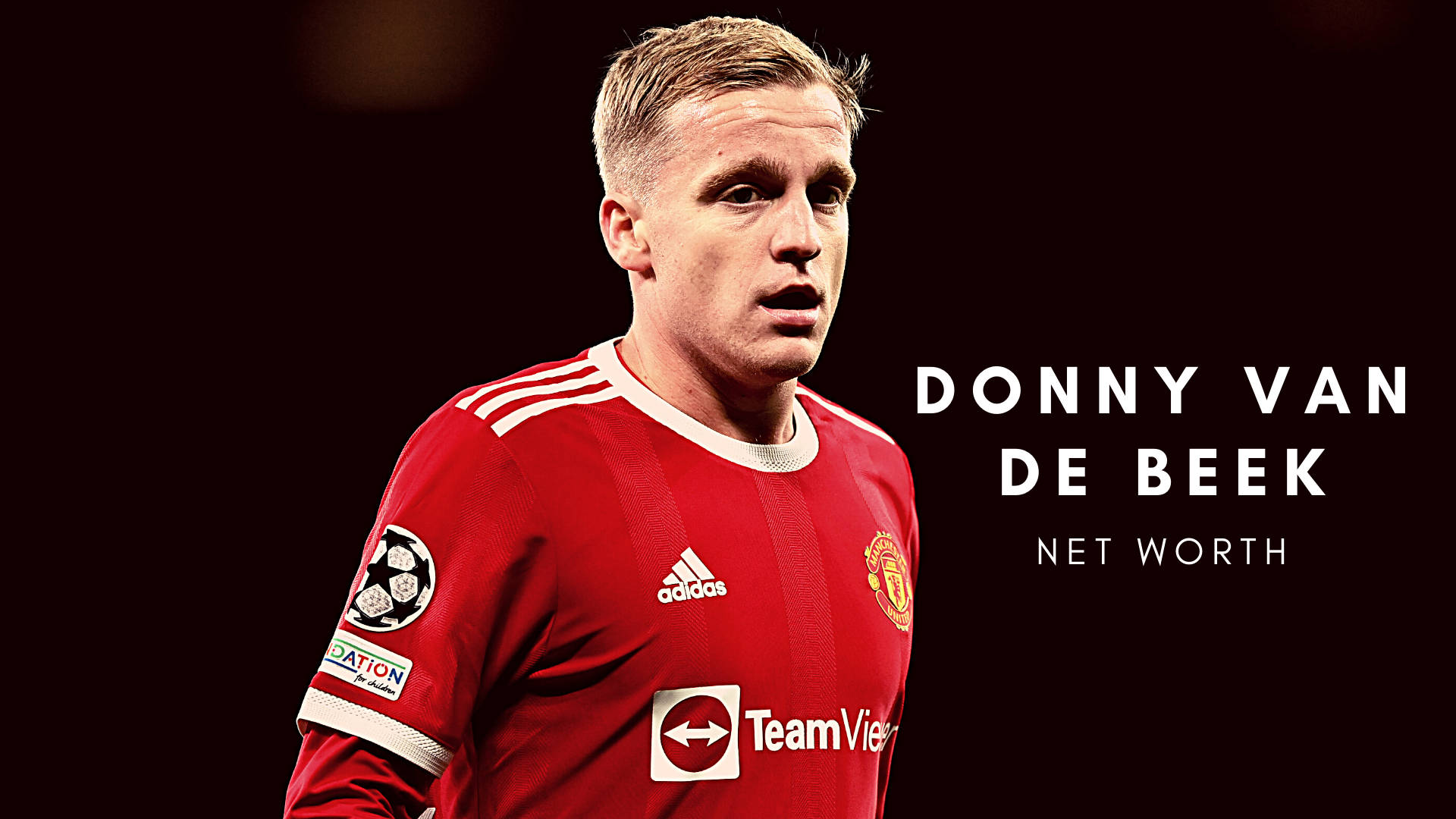 Donny Van De Beek Football Action Shot Wallpaper