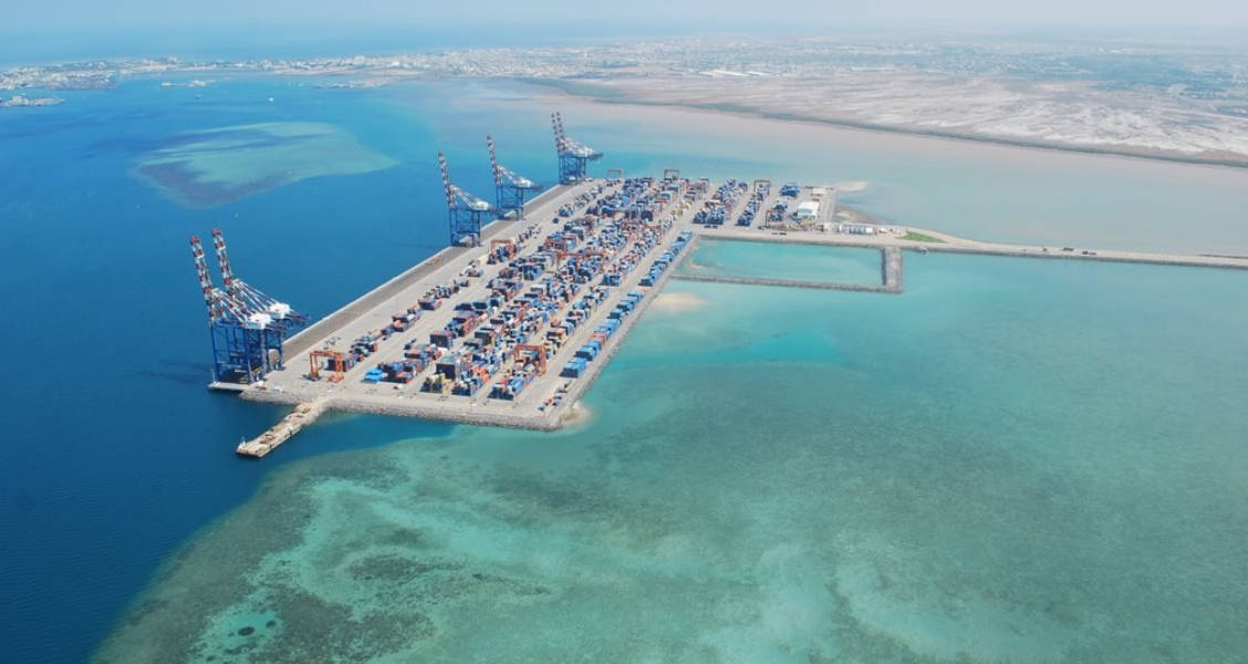 Doraleh Port In Djibouti - A Beacon Of Trade And Connectivity Wallpaper