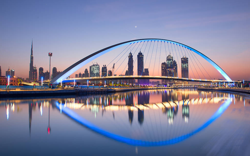 Dubai Water Canal In The Uae Wallpaper