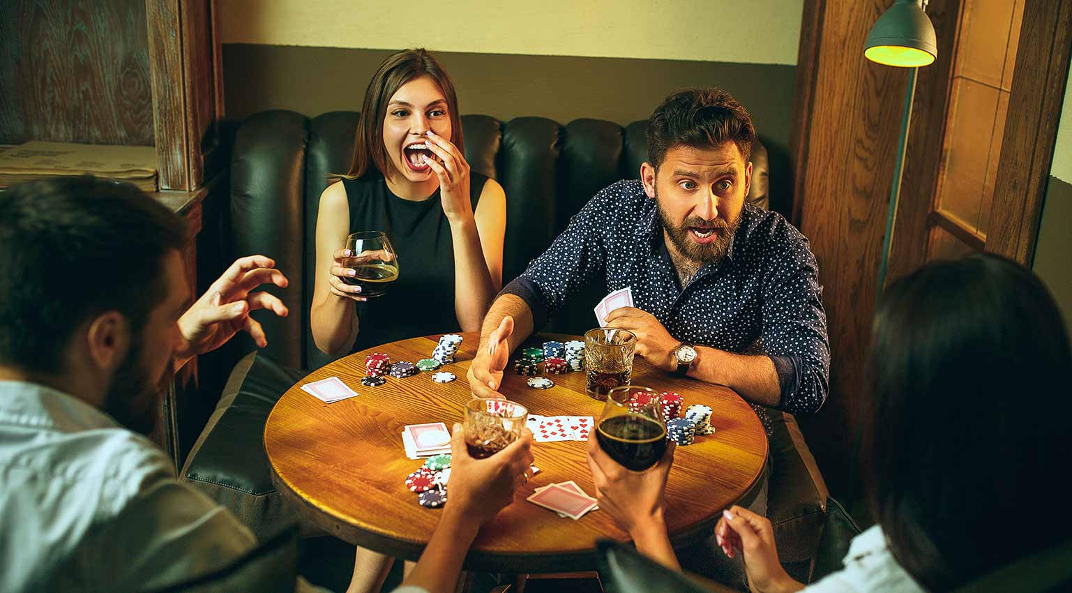 Durak Players Drinking Beer Wallpaper