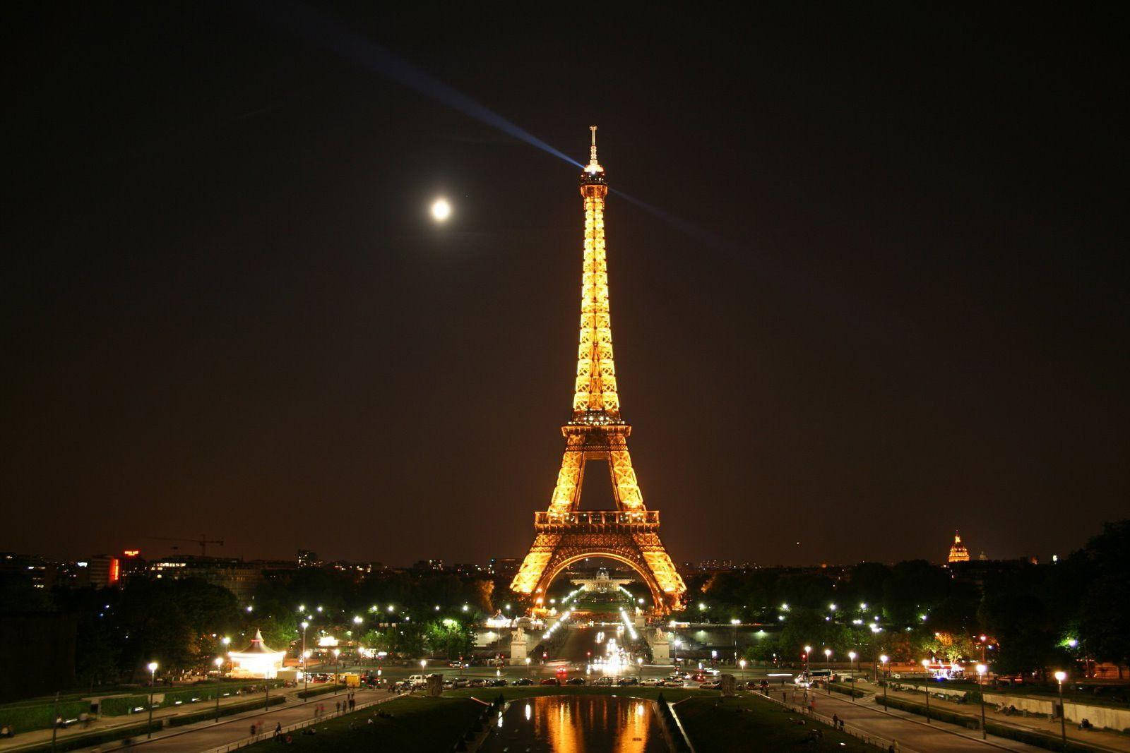 Eiffel Tower With Full Moon Wallpaper