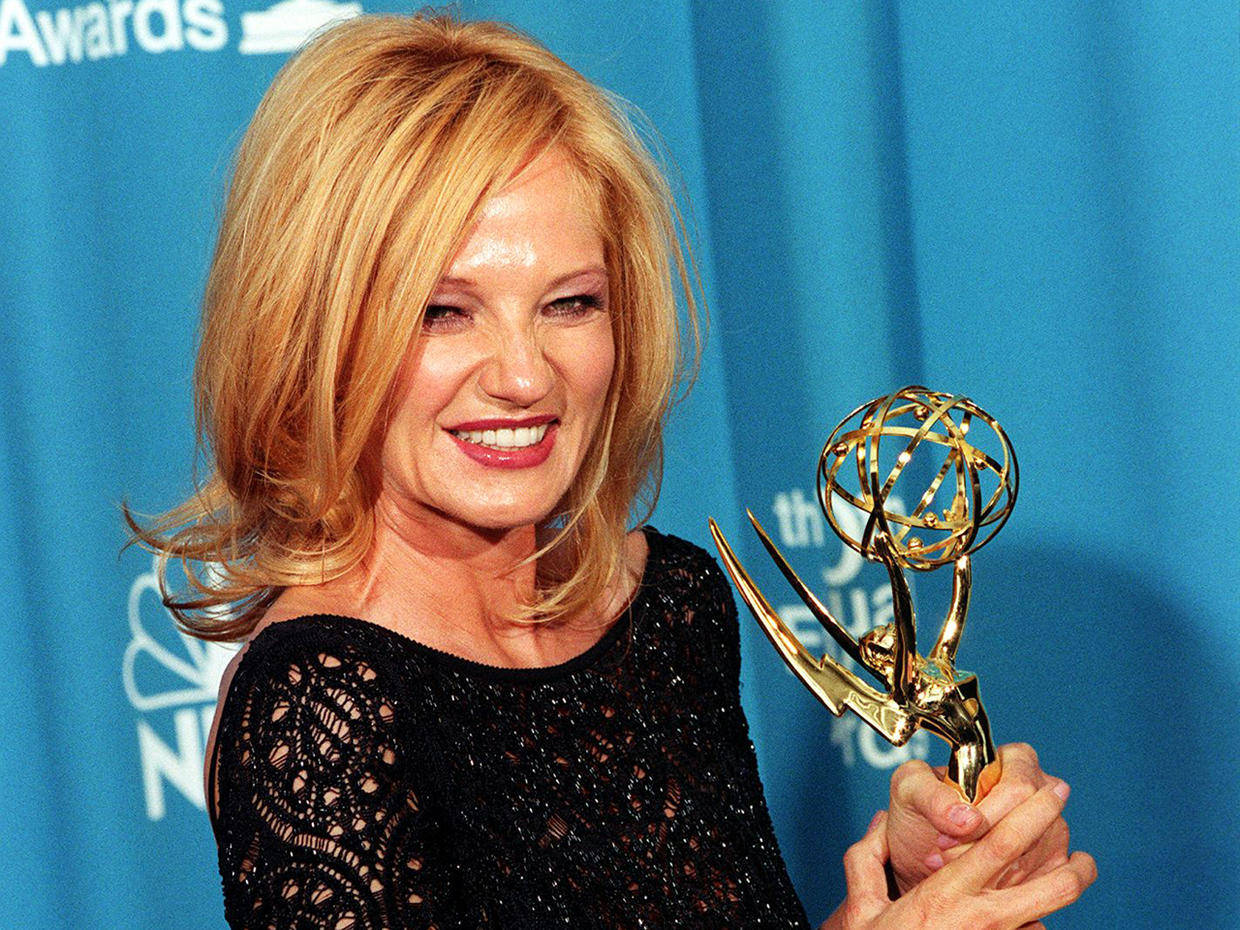 Ellen Barkin Emmy Awards Trophy Wallpaper