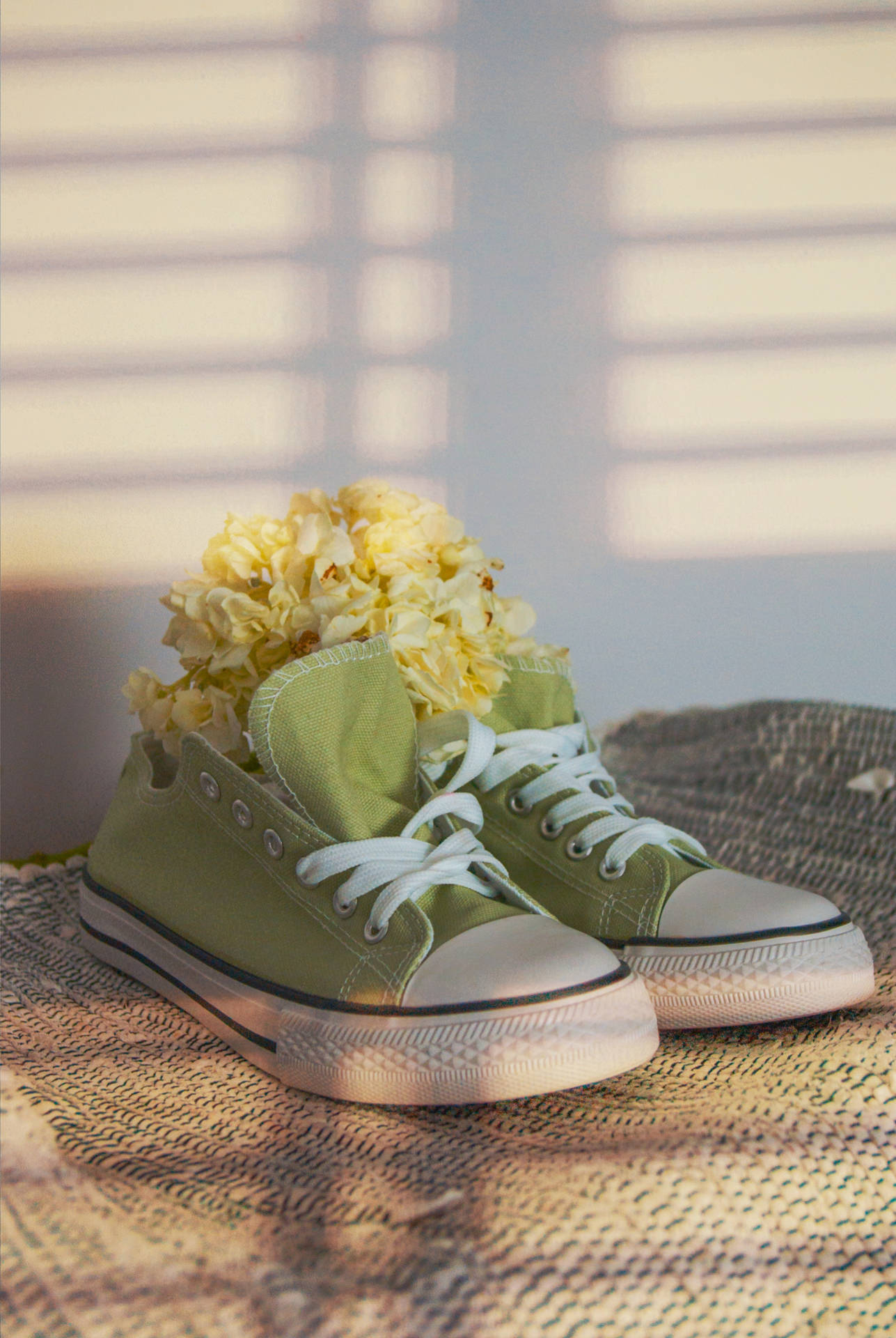 Embrace The Style And Comfort Of These Sleek Green Converse Sneakers. Wallpaper WallpapersOK