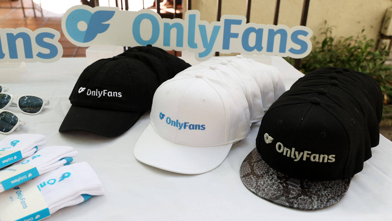 Embrace Your Style With Onlyfans Branded Merchandise Wallpaper