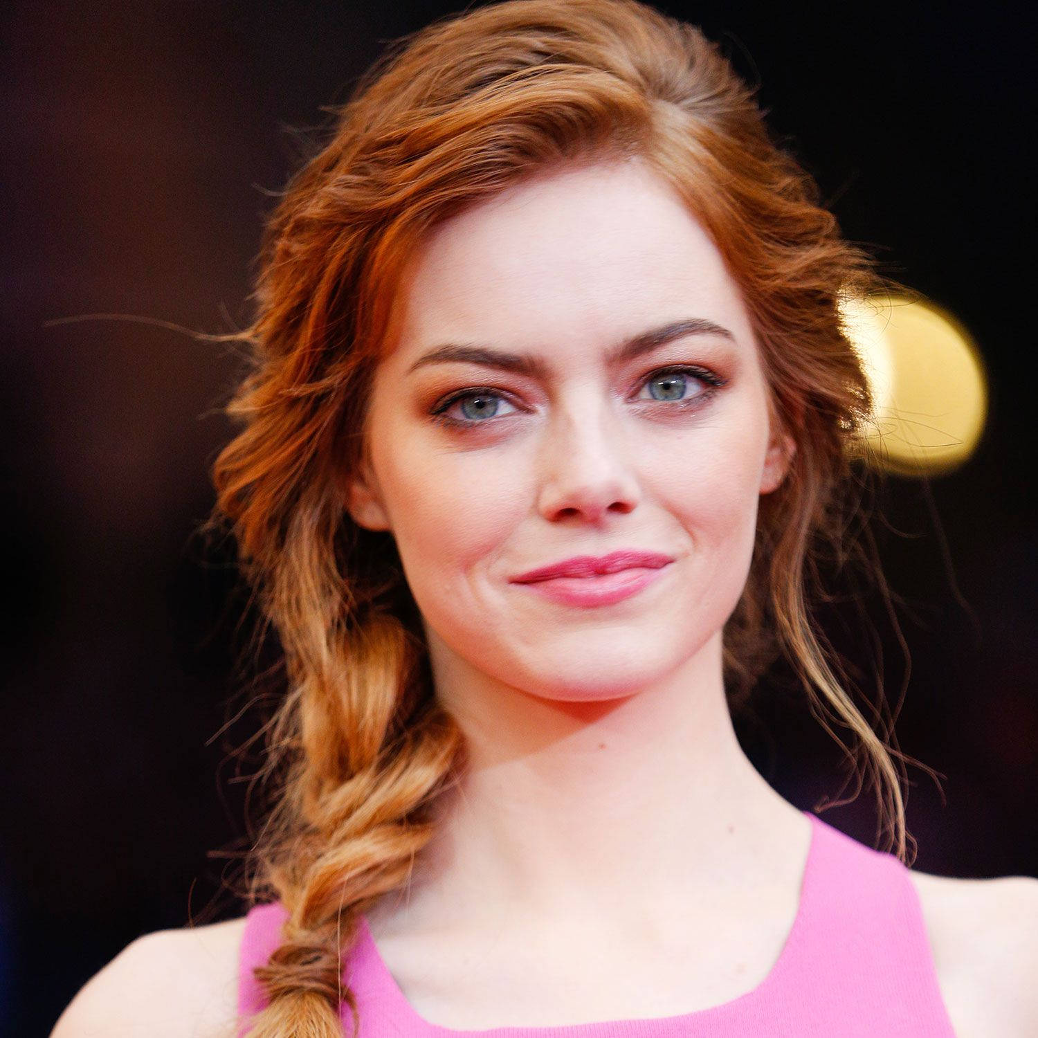 Emma Stone In Pink Top Wallpaper