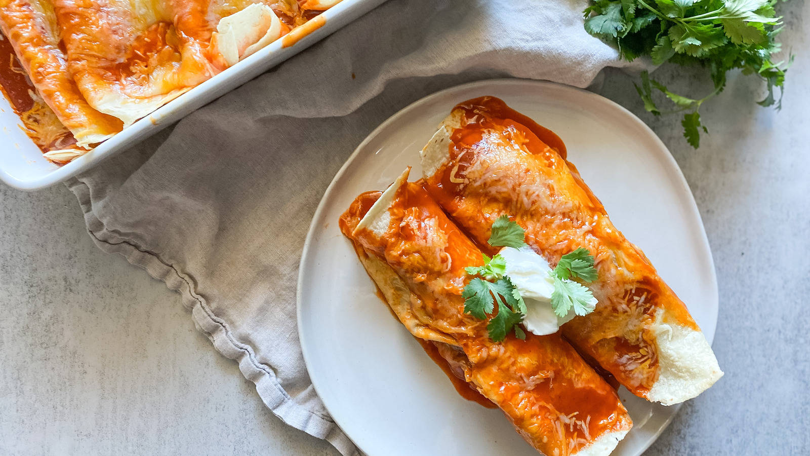 Enchiladas With Chili Salsa Wallpaper