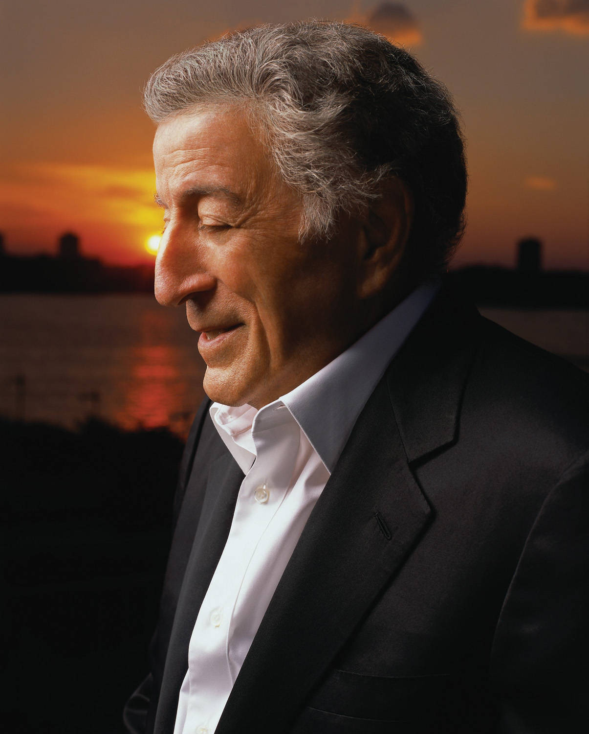 English Actor Tony Bennett Sunset Wallpaper