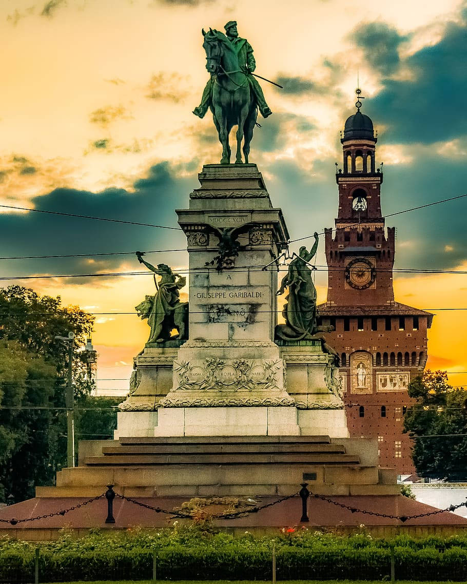 Equestrian Statue In Milan Wallpaper