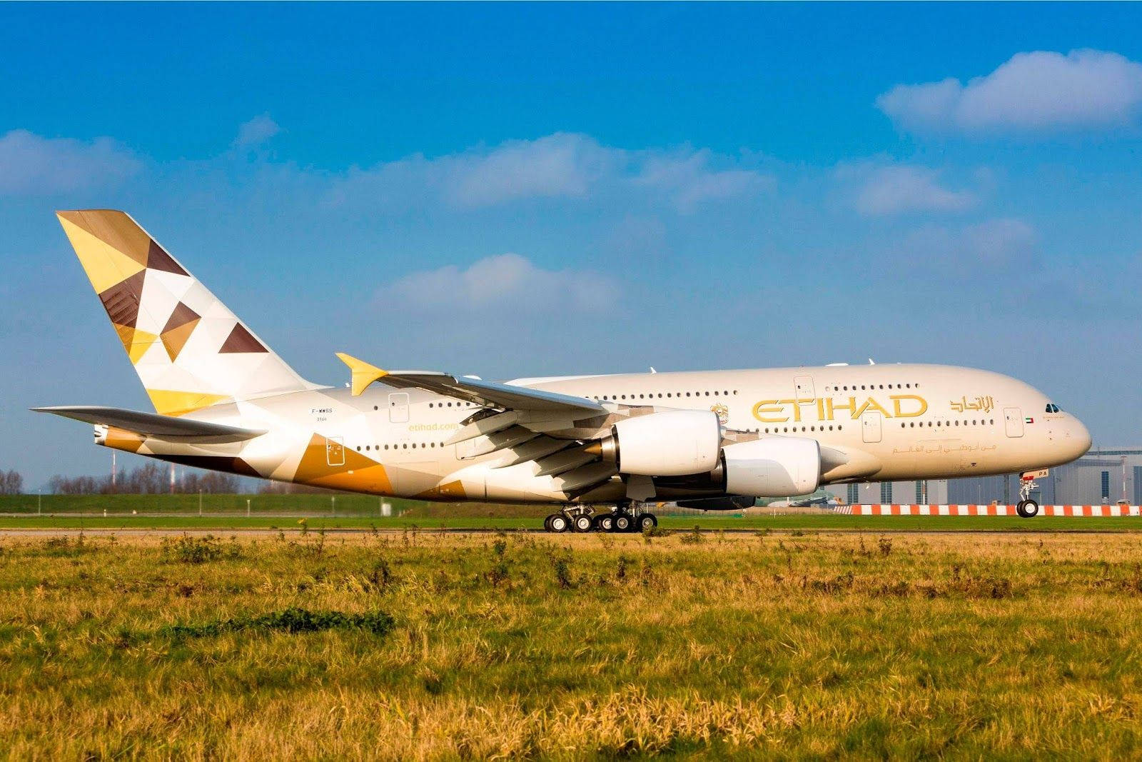 Etihad Airplane At Runway Wallpaper