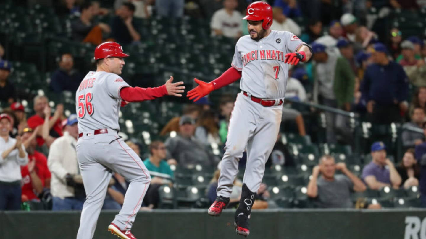 Eugenio Suarez Teammates High Five Wallpaper