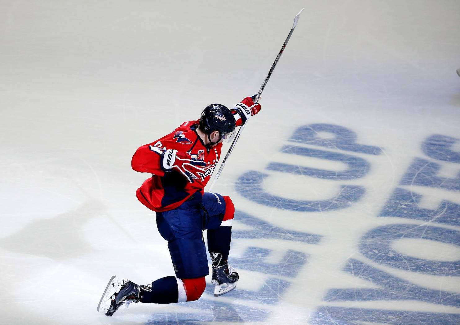 Evgeny Kuznetsov Successful Move Wallpaper