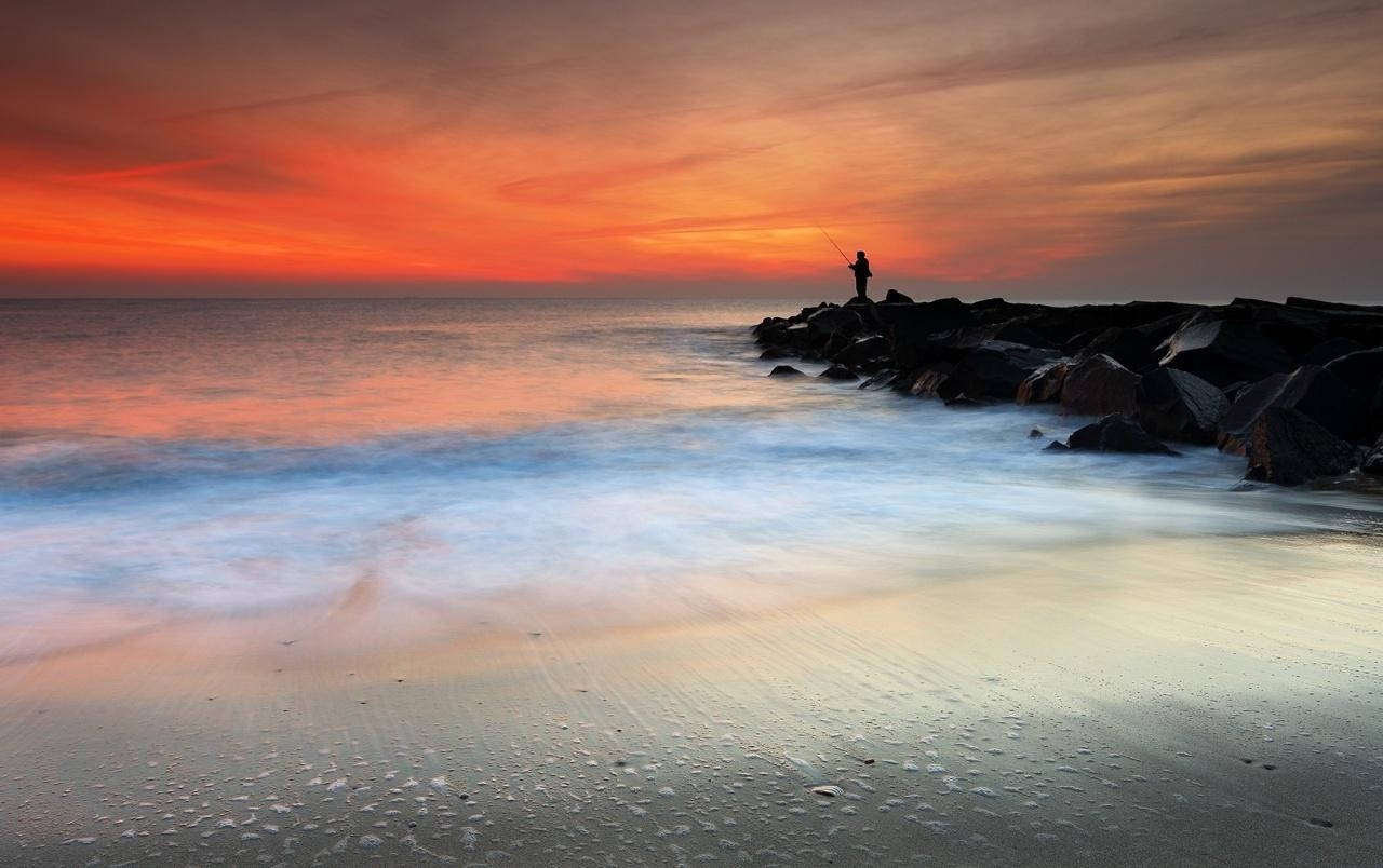 Fishing At New Jersey Beach Wallpaper