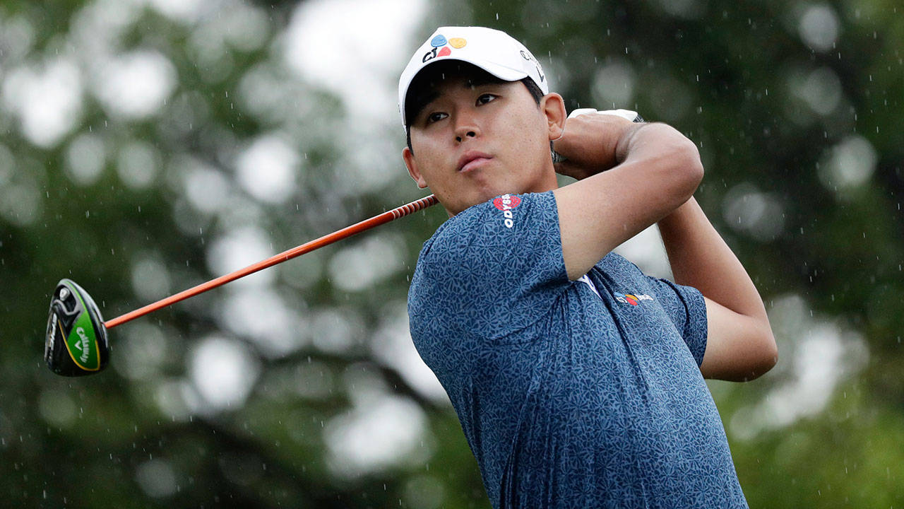 Focused Shot Si Woo Kim Wallpaper