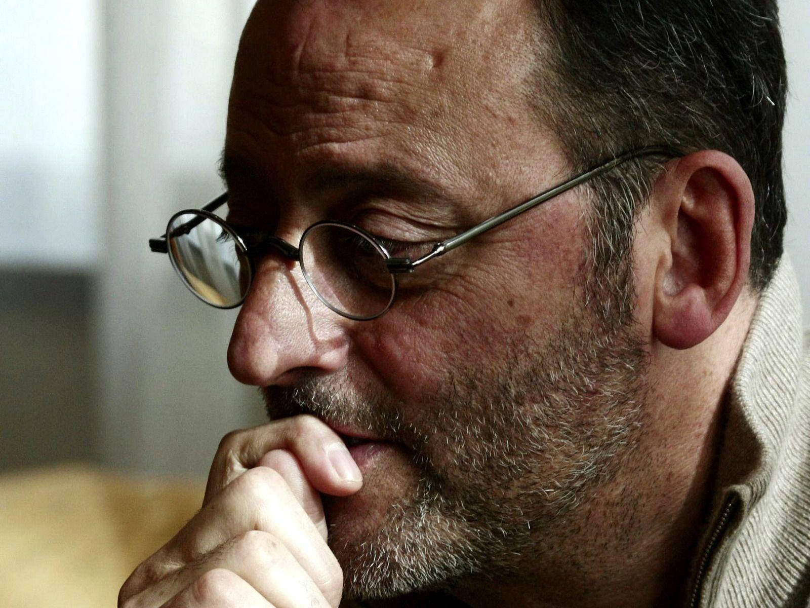 French Actor Jean Reno Glasses Wallpaper