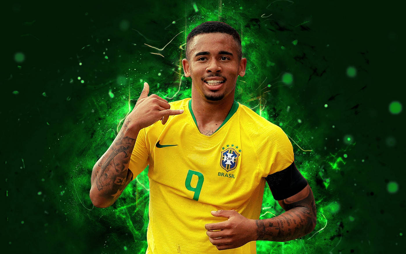 Gabriel Jesus With Funny Phone Gesture Wallpaper