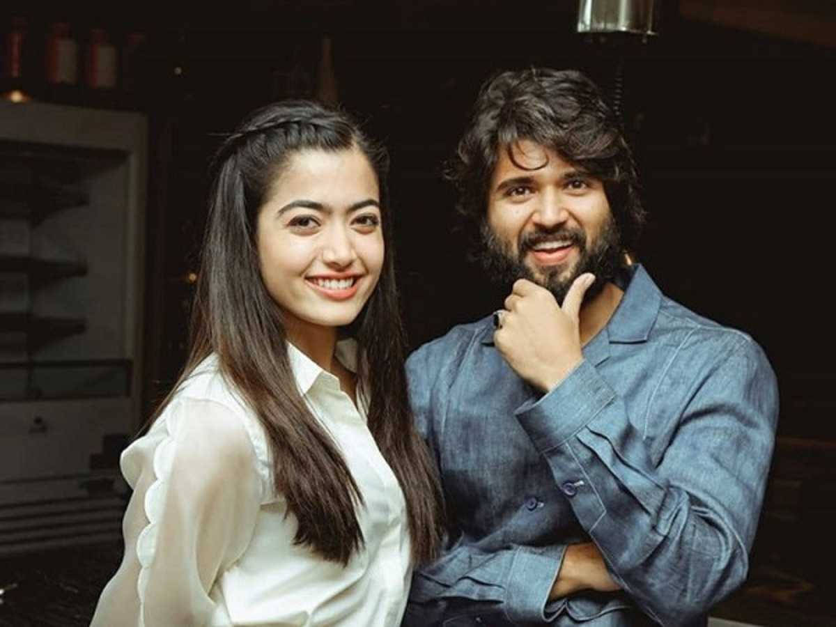 Geetha Govindam Actors Rashmika And Vijay Wallpaper