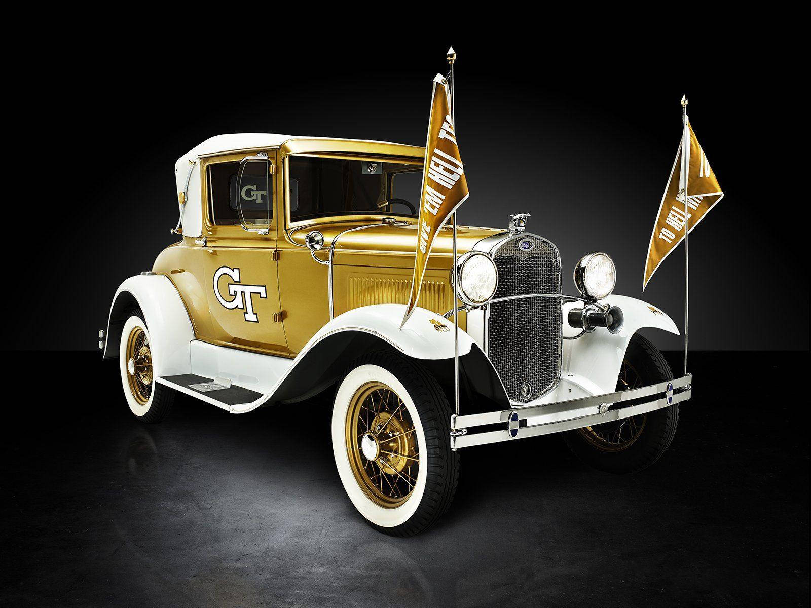 Georgia Tech Vintage Gold Car Wallpaper