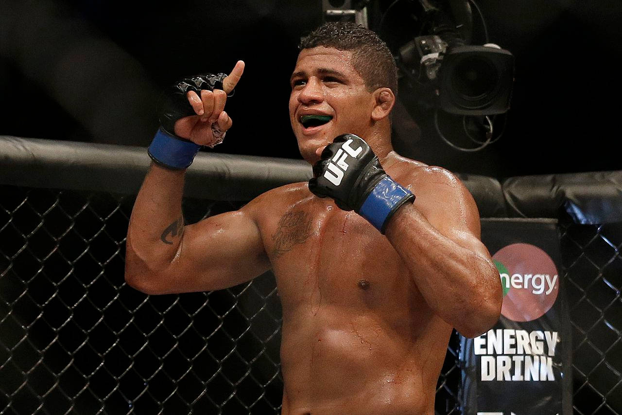 Gilbert Burns Celebrates Beating Andreas Stahl Wallpaper