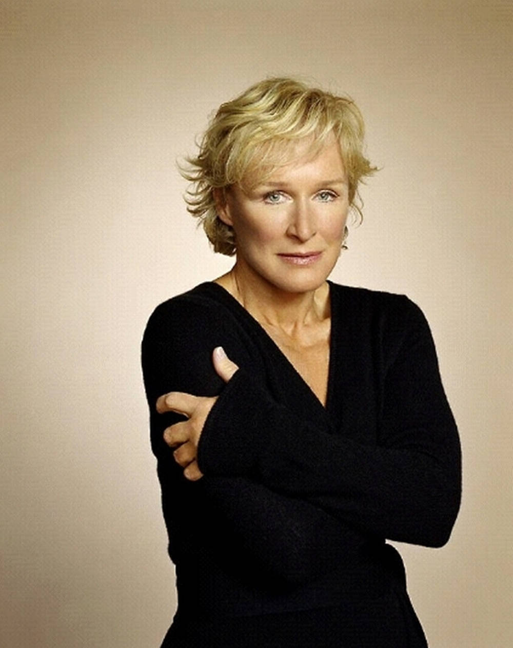 Glenn Close Simple Photoshoot Wallpaper