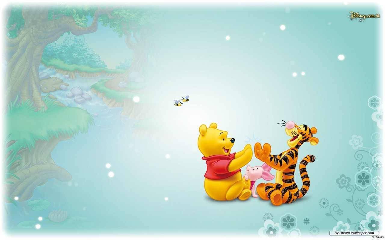 Glowing Winnie The Pooh And Friends Wallpaper