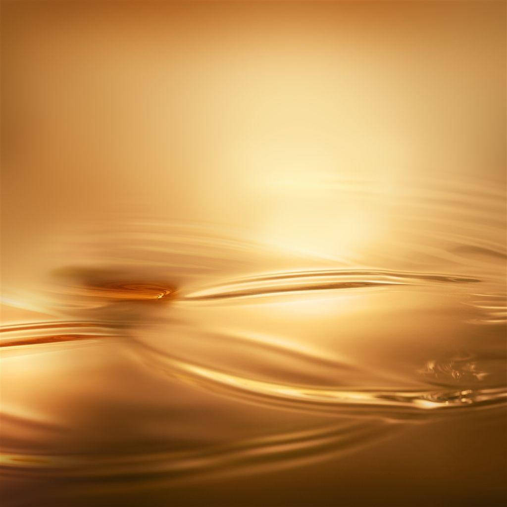 Golden Rippling Water Wallpaper