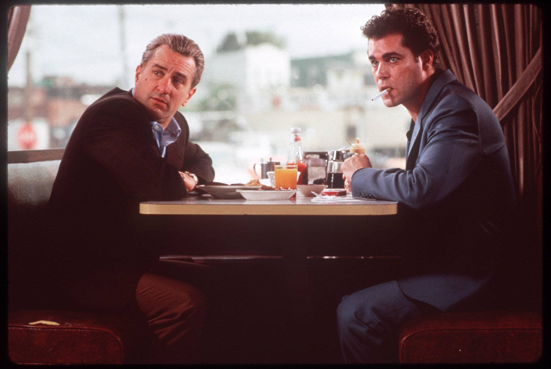 Goodfellas Robert De Niro Ray Liotta Side Gaze Wallpaper