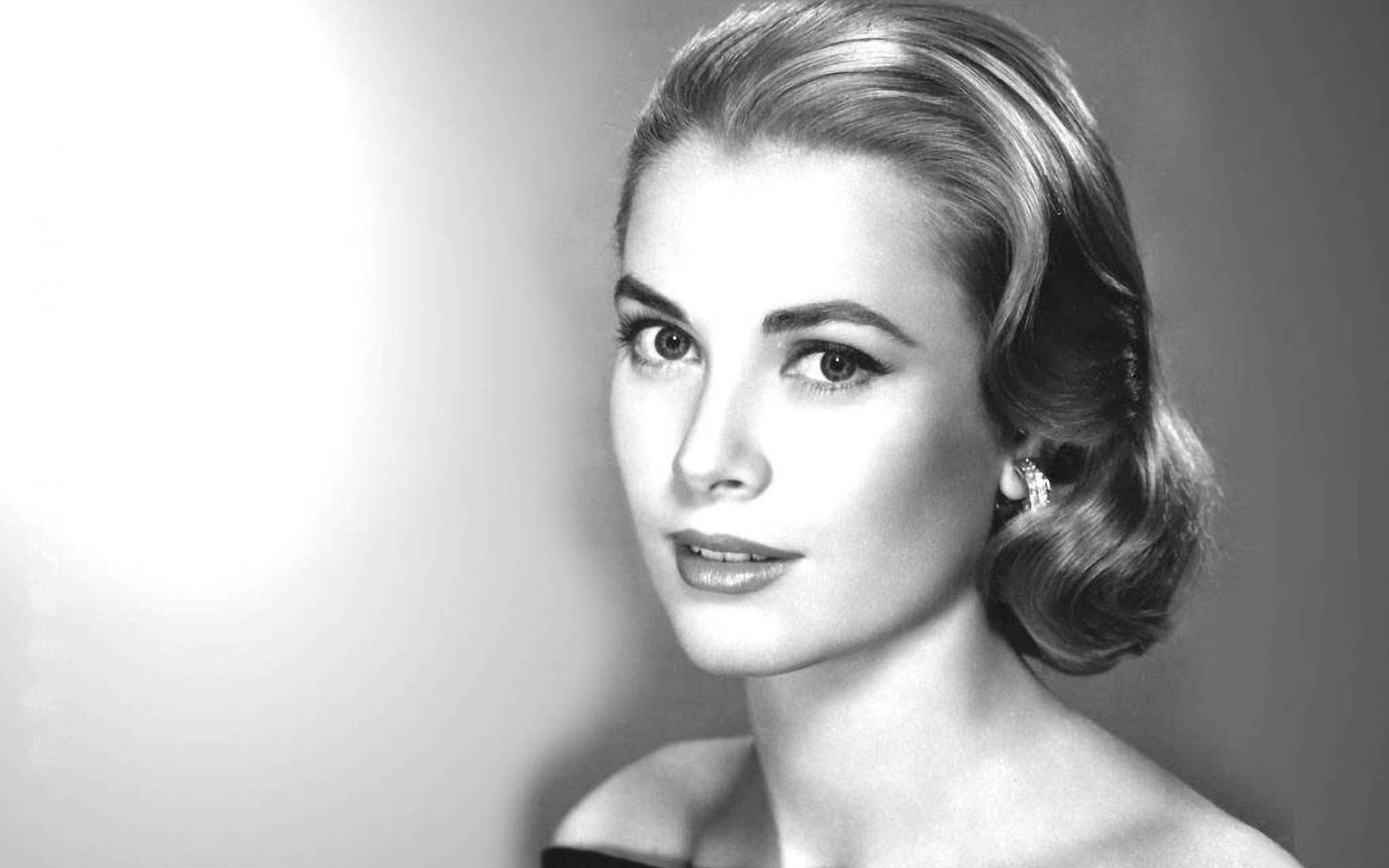 Grace Kelly Wallpaper