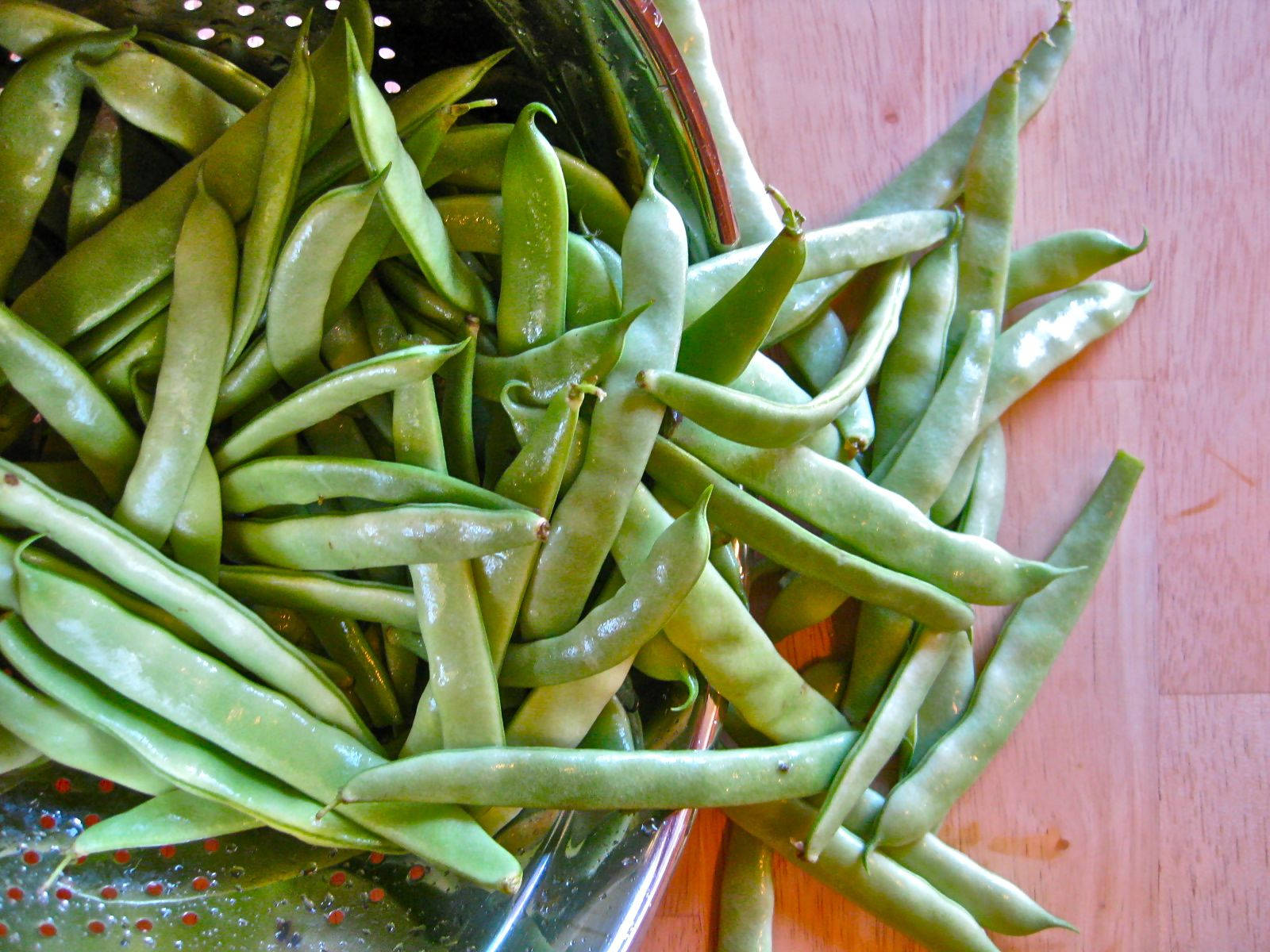 Green Beans Colander Washed Wallpaper