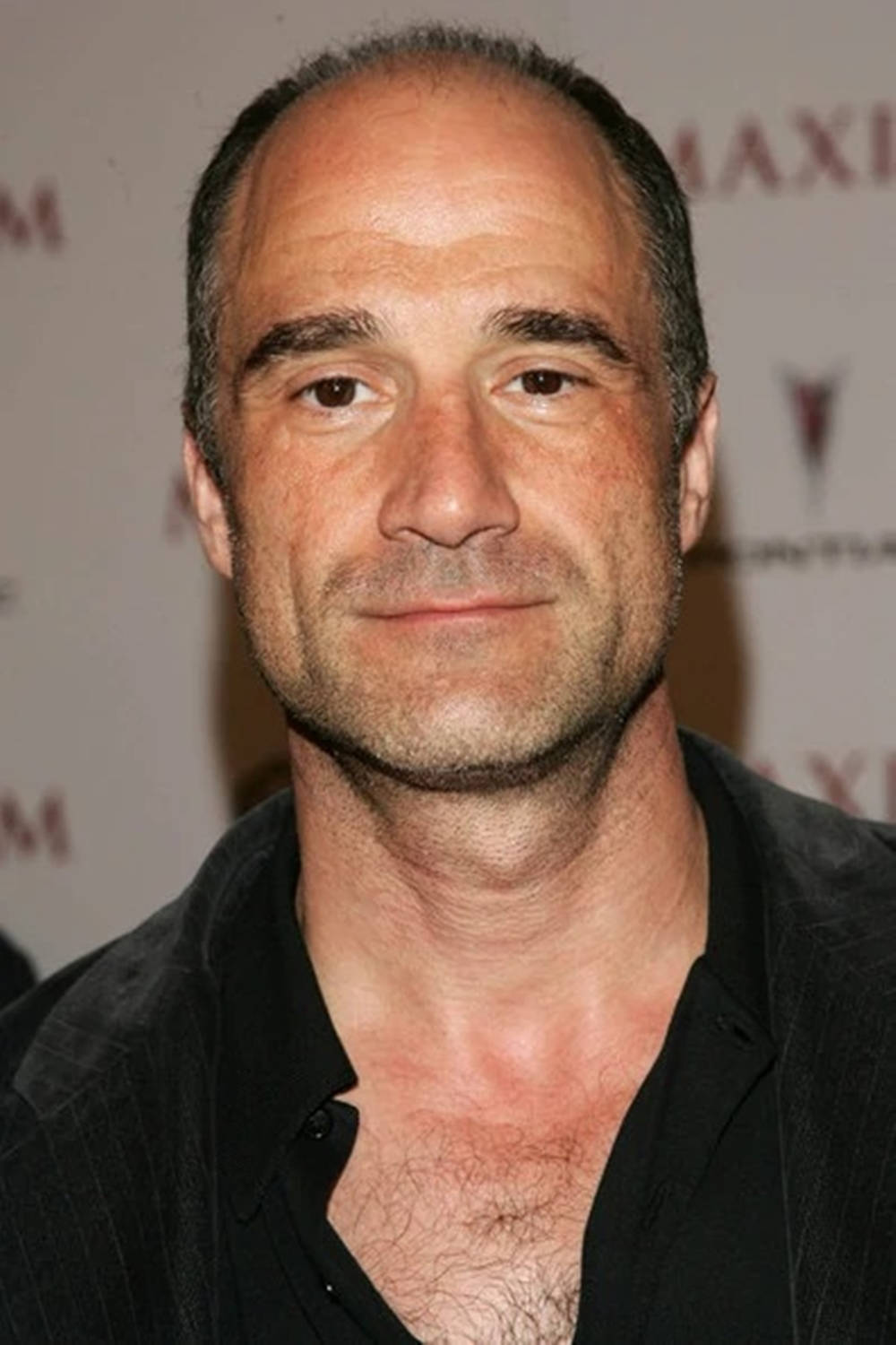 Handsome Elias Koteas Wallpaper