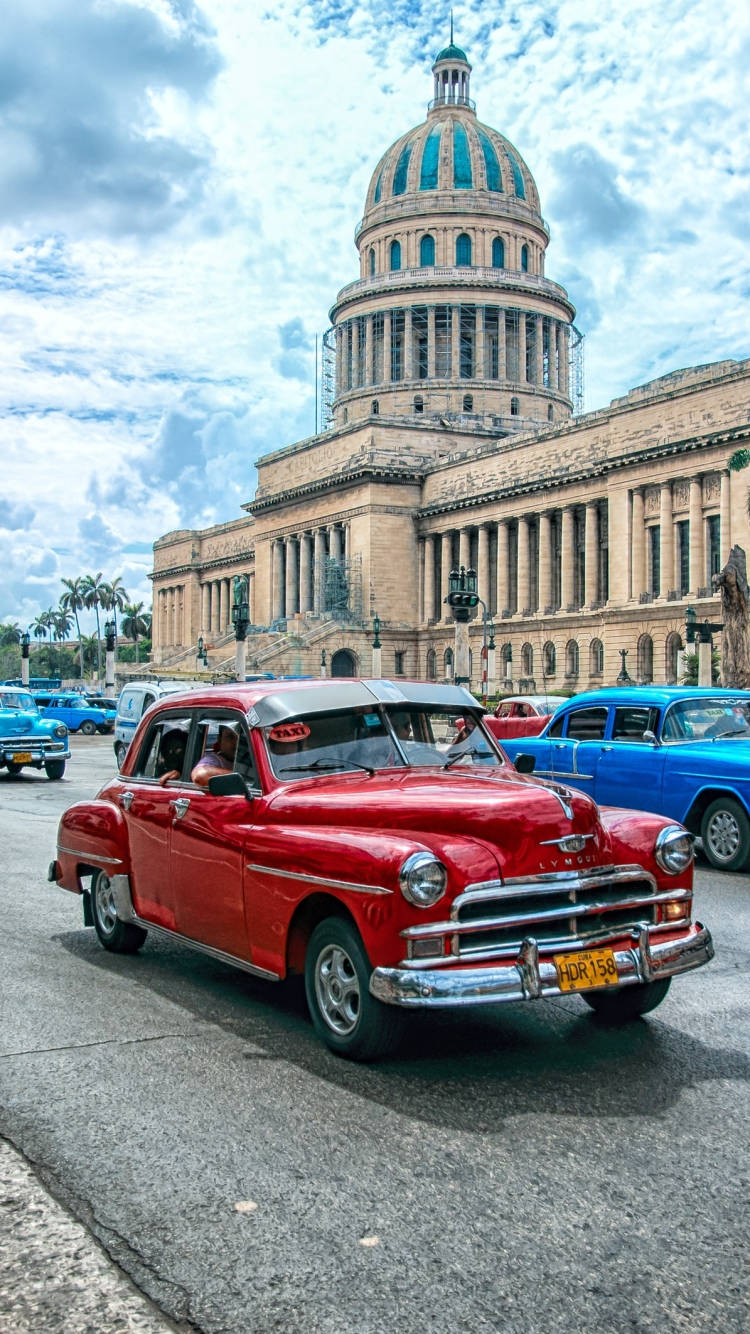 Havana Capitolio Red Yank Tank Wallpaper