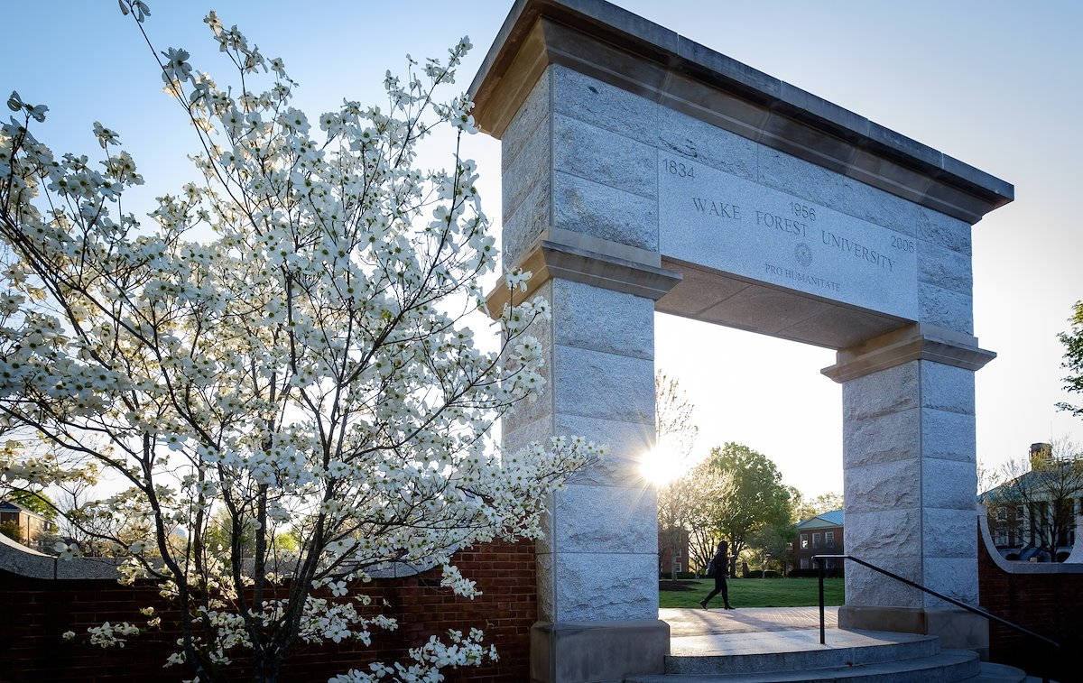 Hearn Plaza At Wake Forest University Wallpaper